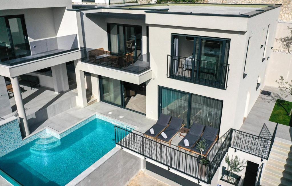 Luxury With Pool And Jacuzzi * Makarska