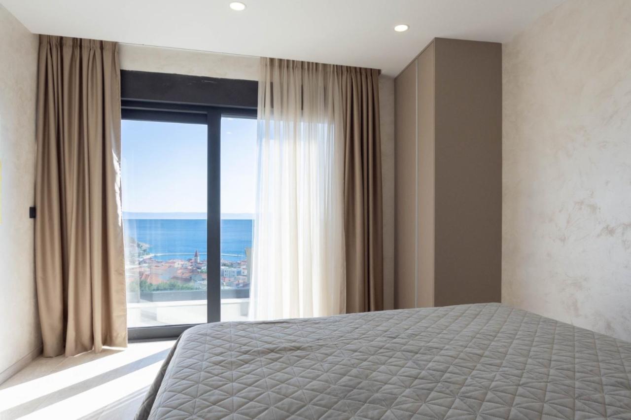 Luxury With Pool And Jacuzzi Makarska
